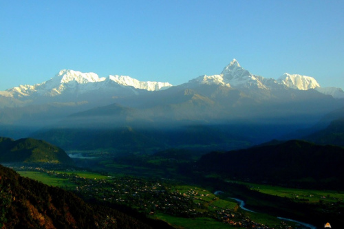 尼泊尔考虑出租喜马拉雅山峰协助提振经济（图）